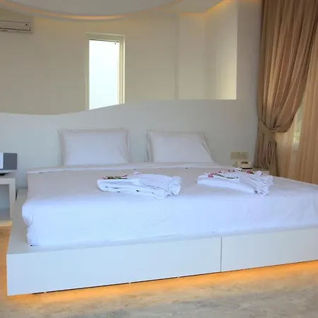 Ξενοδοχείο Likya Pavilion 3*